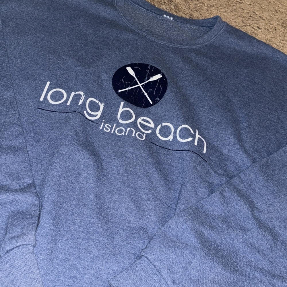 Crewneck - Picture 2 of 2